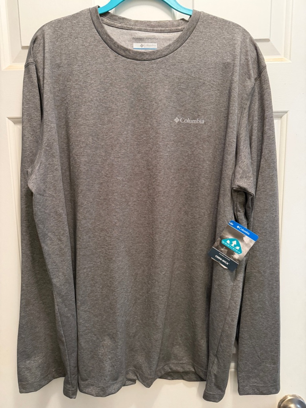 Columbia Men's Long Sleeve Crew Shirt in Heather Gray